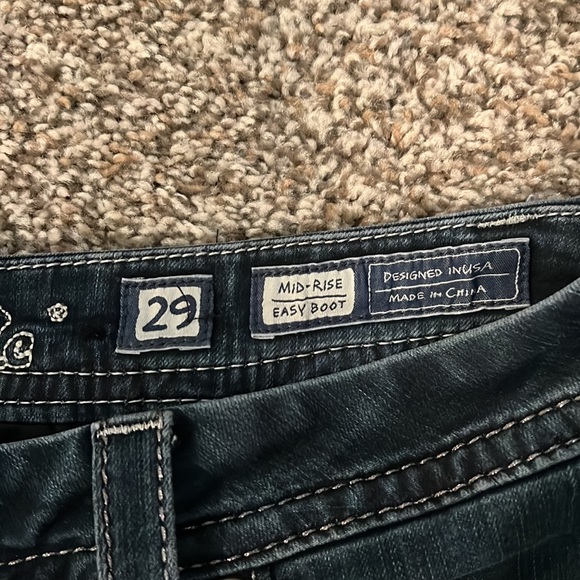 Miss Me Mid Rise Easy Boot Jeans - Picture 5 of 12